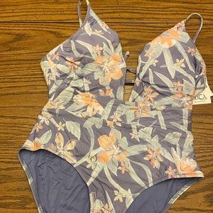 Brand New Women’s one piece bathing suit - Size XL